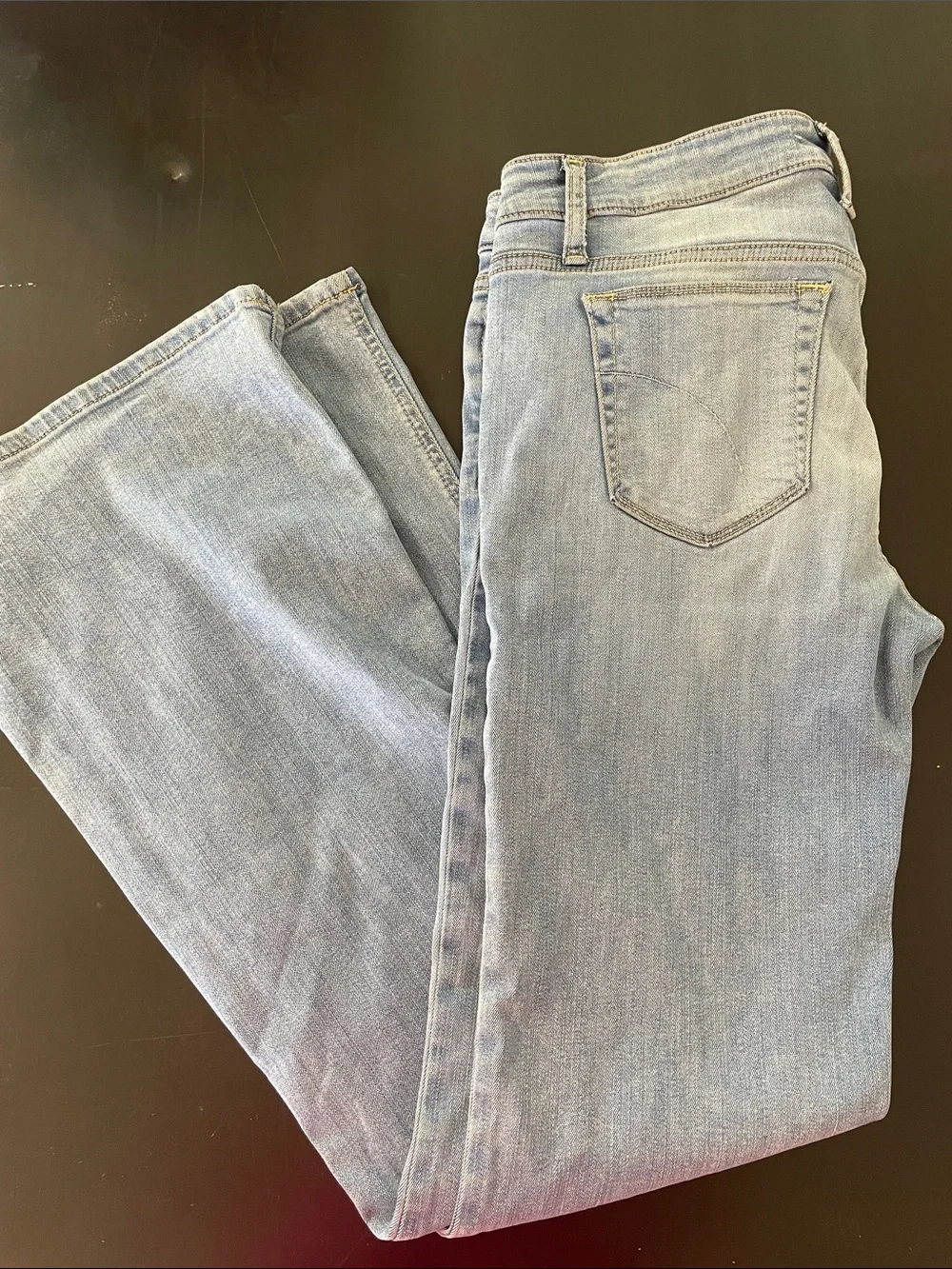 Joe’s Jeans The Vixen Bootcut 31